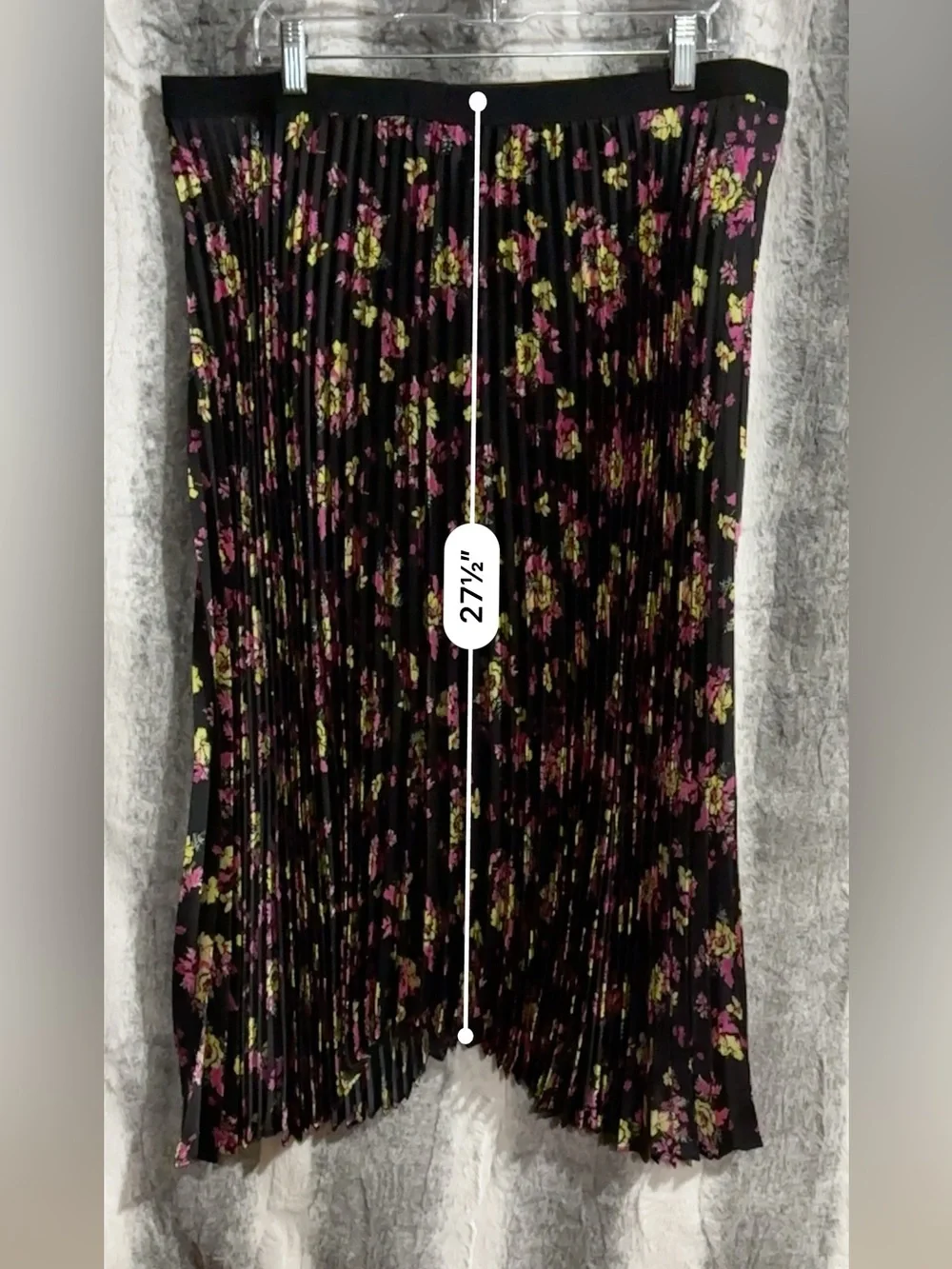 Asymmetrical Pleated Floral Skirt - Black Floral Print size XL (16-18)
